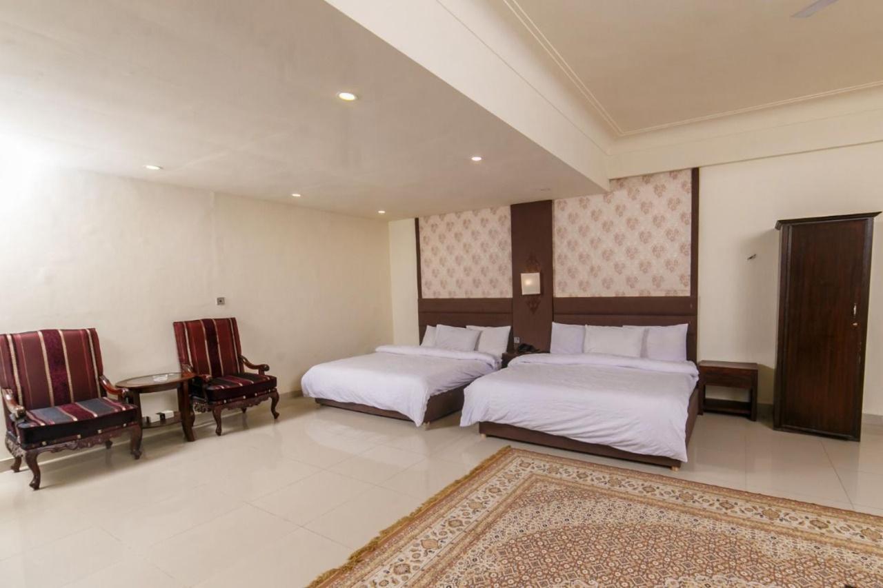 Shelton'S Rezidor House Hotel Peshawar Eksteriør billede