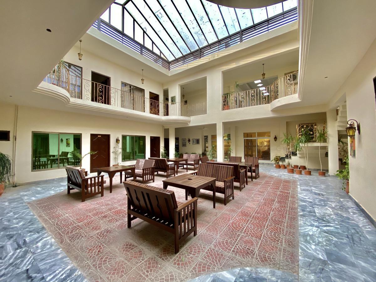 Shelton'S Rezidor House Hotel Peshawar Eksteriør billede